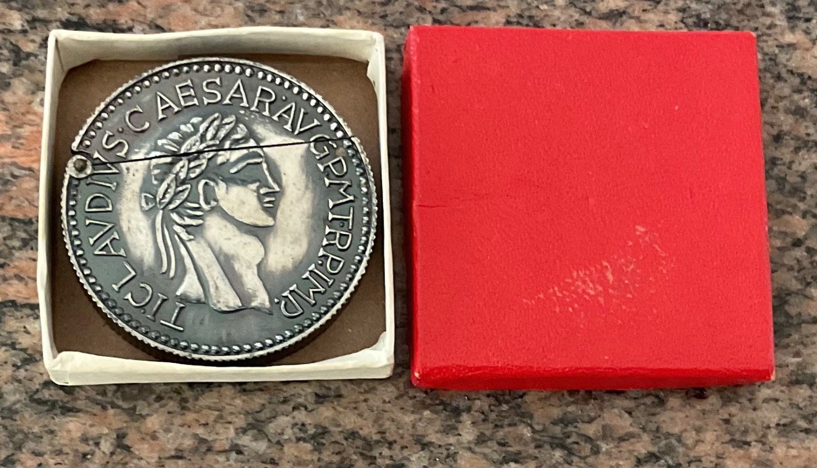 Vintage 1940-1960 CLAVDIVS Caesar Coin Lighter MIB / Never Lit