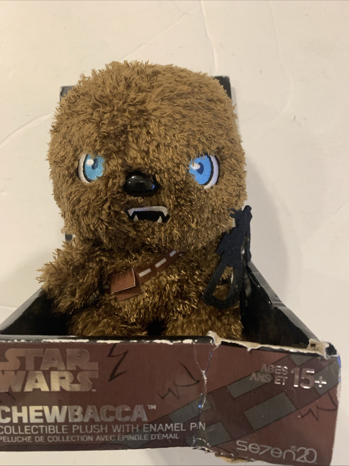 Disney Star Wars Chewbacca Collectible Plush Doll Damage Packaging  New Em31