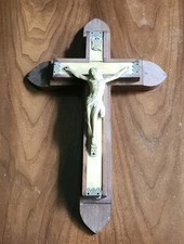 Vintage Catholic Last Rites Sick Call Crucifix Walnut Mother of Pearl Inlay picture