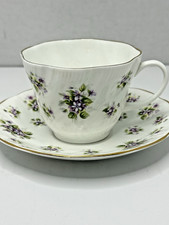 Queen's Sweet Violets Bone China England Teacup and Saucer Bountryside Series picture