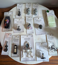 Ashland Halloween Mini Decorations Lot Casket Skull Raven Bust Clock Chandelier picture