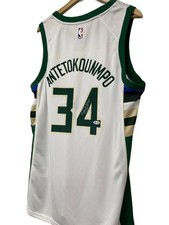 BASKETBALL Jersey Autographed SIGNED Giannis Antetokounmpo White/Green BAS Authe picture