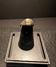 Ancient Roman Bronze Signet Ring 200-300 AD Size 7 US Authentic picture