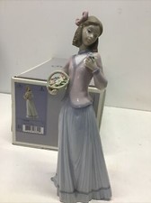 Llardo 7644 Innocence In Bloom 1996 Collector Society Original Box MintCondition picture