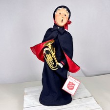 Byers Choice Salvation Army Caroler 2004 Woman with Baritone Horn and Tag picture