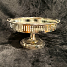 Vintage Old Hampshire Silversmiths Silverplated Windsor Pedestal Centerpiece Box picture