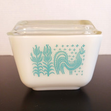 Vintage Pryex Amish Butterprint Dish with Lid Turquoise White 1.5 Cup picture