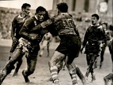 LG922 1955 AP Wire Photo FRANCE vs AUSTRALIA RUGBY GAME France Loses 25 to 0 picture