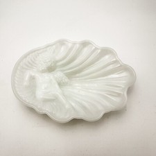 Avon Cherub Angel Cupid White Milk Glass Shell Soap Trinket Jewelry Dish Vintage picture