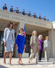 FIRST LADIES ATTEND GEORGE W BUSH CENTER DEDICATION CEREMONY 8X10 PHOTO (CC-423) picture