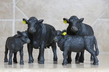 Big Country Farm Toys Black Angus Cow calf cattle lot 4 animals herd ranch picture