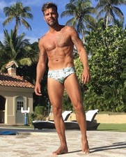 GLOSSY PHOTO PICTURE 8x10 Ricky Martin In Swimsuit picture