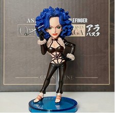 YZ Studio Zala Miss. Double Finger One Piece Resin Figurine 7.6cm in stock picture