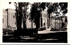 K7/ Princeton Illinois RPPC Postcard c40-50s High School Building  717 picture