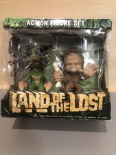 2009 Land Of The Lost FUNKO Sleestak & Chaka Set Signed “CHACA” picture