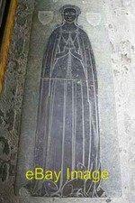 Photo 6x4 An unknown Medieval Lady Gedney Brass of c1400 in the south ais c2008 picture