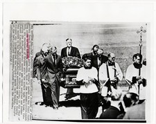 Ernest Hemingway Funeral Wire Photo 1961 Associated Press Ketchum Idaho CIB picture