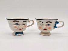 Vtg Retro 90s Kitsch Anthropomorphic Baileys Winking Character Mug Set (2) EUC picture
