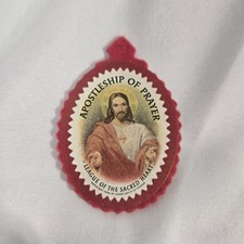 Vtg Sacred Heart Jesus Badge Apostleship Prayer Catholic Scapular 1959 Design picture