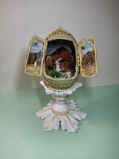 Vintage Handmade Teal Footed Diorama Egg w/ Hinged Doors Barnyard Mice Scene 5