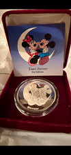 Rarities Mint Disney Mickey & Minnie 
