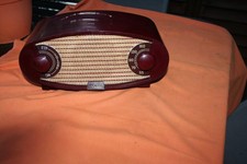 Old vintage Sparton tube radio model 50350 CDN (132 USA) football style 1950's picture