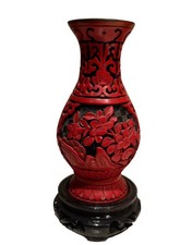 Gorgeous Vtg  Chinese Carved Black & Red Lacquer Cinnabar Lotus Flower Vase picture