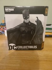 DC Collectibles Batman Black & White Statue by Gerard Way Batman Limited Rare picture