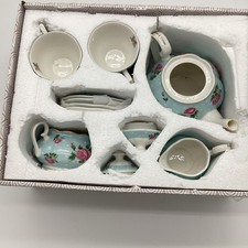 NEW BTaT- Floral Tea Set Tea cups 8oz Tea 38oz Creamer and Sugar Set picture