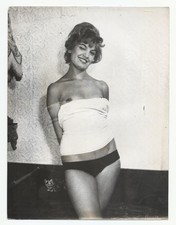 Glamour Woman Winking, Press Photo, c.1960s picture