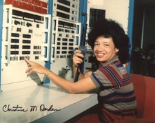 CHRISTINE DARDEN SIGNED 8x10 PHOTO AERONAUTICAL ENGINEER NASA RARE BECKETT BAS picture