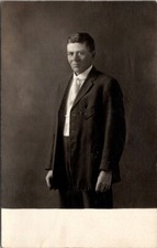 Vintage RPPC Postcard Portrait of Man in Suit & Tie c.1904-1920s           12511 picture