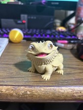 3D Printed Articulated Bearded Dragon Figurine Yellow picture