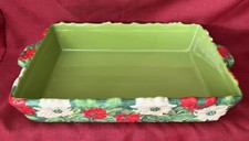 TEMPTATIONS BY TARA CHRISTMAS POINTSETTIA FLORAL BAKEWARE 4 QT EMBOSSED picture