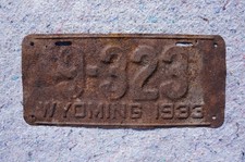 1933 Wyoming Passenger License Plate picture