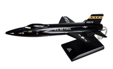 USAF NASA North American X-15 Experimental Desk Rocket Model 1/32 SC Airplane picture