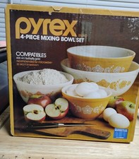 Pyrex 400-4-S 4-Piece Mixing Bowl Set Butterfly Gold Glass White/Gold picture