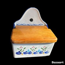 VTG CERAMIC SALT CELLAR w/WOODEN LID/SALT BOX/FARMHOUSE DECOR Made in Spain picture