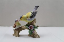 Beautiful Lefton Japan Yellow Mother and Baby Birds - KW07456 picture