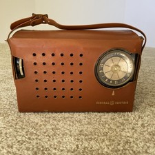 Vtg 1960's General Electric GE P-807J AM Transistor Radio w/ Leather Case Works picture