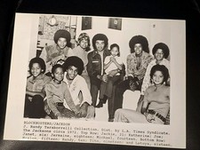 Rare 1991 Press Photo Of Michael Jackson & Family In 1972 Press Details On Back picture