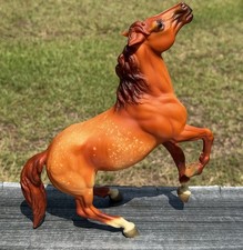 Breyer Ruby Red Roan Semi-Rearing Mustang Special Run 1000 picture