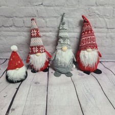 Lot of four Gnomes picture