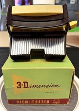 Vintage View-Master Model F Lighted 3D Viewer WORKS 65 Reels 20 Sets Boxed picture