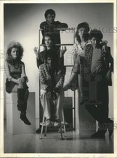 1985 Press Photo Music Group Locate Your Lips - mjb06276 picture
