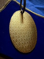 The Ritz-Carlton Gold Oval Hotel & Motel Room Key Tag Fob w/ Chain picture