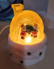 Vintage Youngs Collectibles 1997 Santa In Igloo Nighlight In Original Box picture