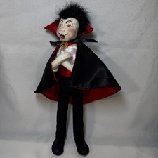 Annalee Mobilitee 2004 Halloween Vampire Doll Black Red Satin Rare 11
