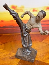 Chinese Shiwan ceramic kung fu martial arts figurine stamped 79 picture