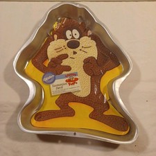 Taz Wilton 1995 Looney Tunes Tasmanian Devil Cake Pan Mold 2105-1236 Taz  picture